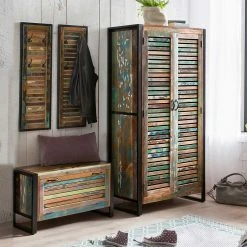 Farbenfrohe Flureinrichtung Im Shabby Chic - Vosbadus (vierteilig)